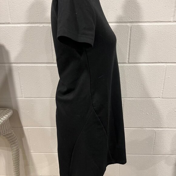 Zara Small Graphic Tee – Everyday Casual Look - Picture 4 of 5